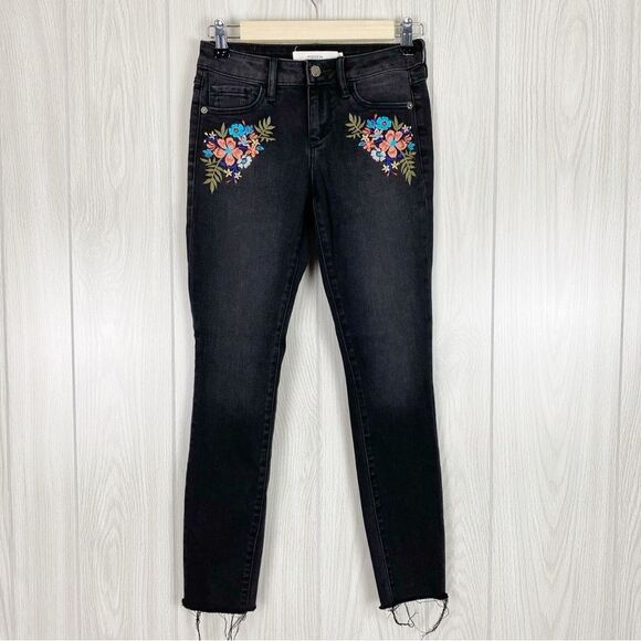 Denim - Hidden | Black Floral Embroidered Raw Hem Skinny Jeans Size 24